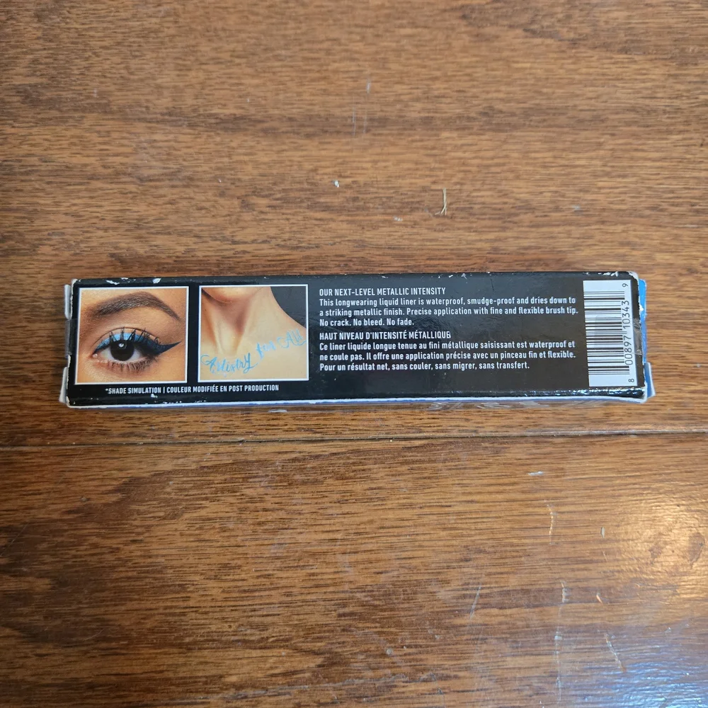 NYX Epic Wear Metallic Eye & Body Liner